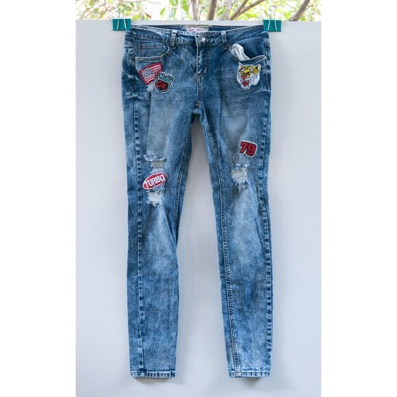 HOT KISS Women's Junior Size 9 Acid Washed Patched Skinny Lily Embroidered Jeans - Picture 1 of 6